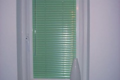 kitchen-window-venetian-blind