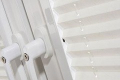 perfect-fit-crush-pleated-blind