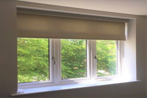 room darkening blinds