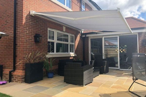 How to install an Awning